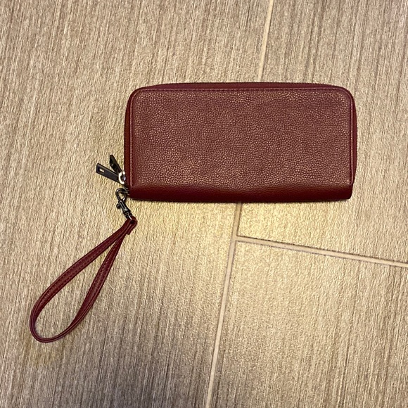 a new day Handbags - A New Day Burgundy Double Zipper Wallet Wristlet EUC